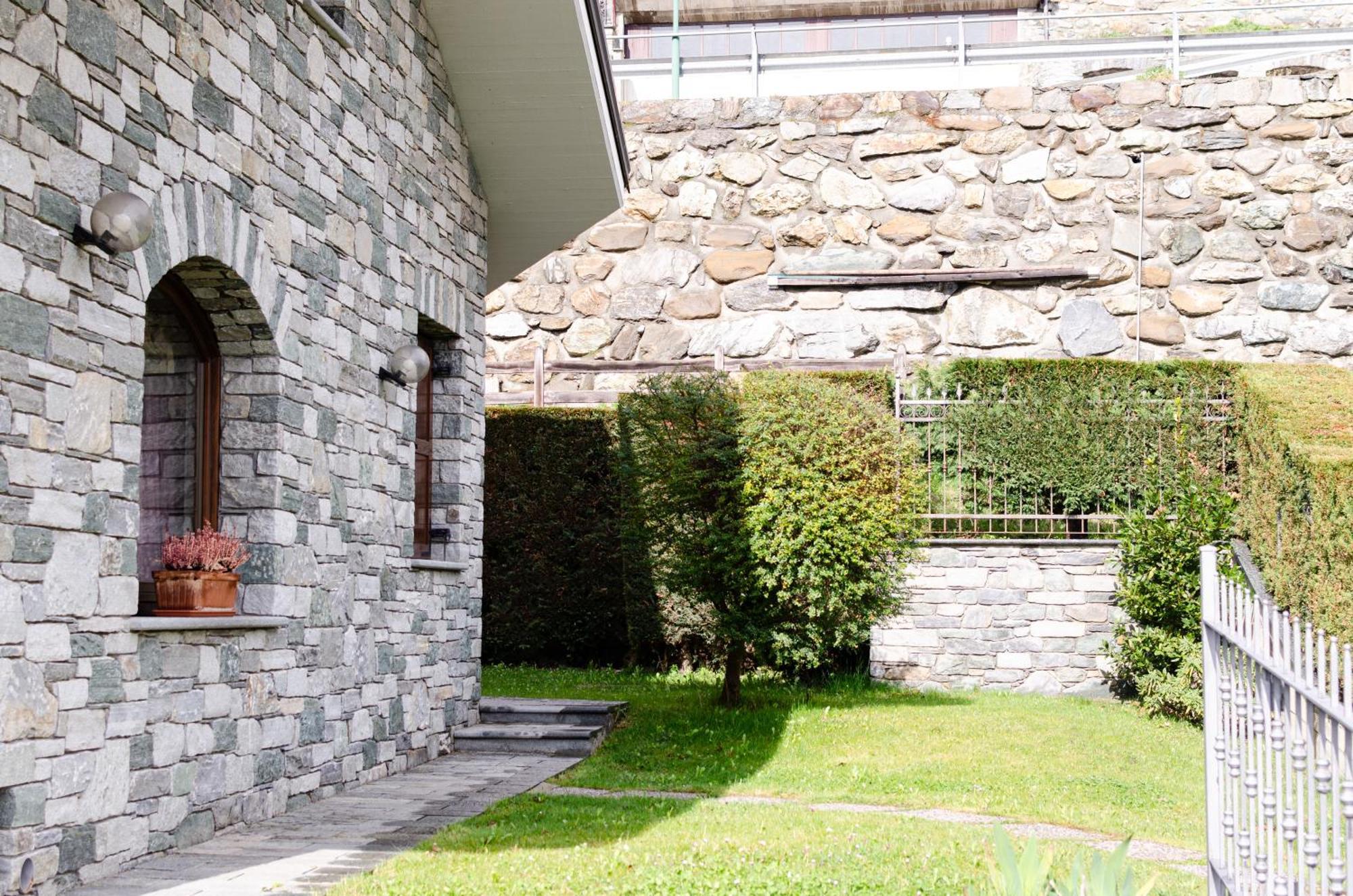 Sarre Skyline Apartment - Relax In Valle D'Aosta Exteriér fotografie